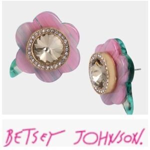 BETSEY Johnson Flower Jewel Ring